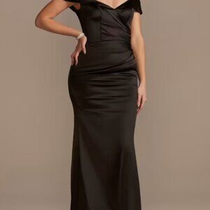 Black David’s Bridal Galina Signature Bridesmaid Formal or Prom Dress size 2